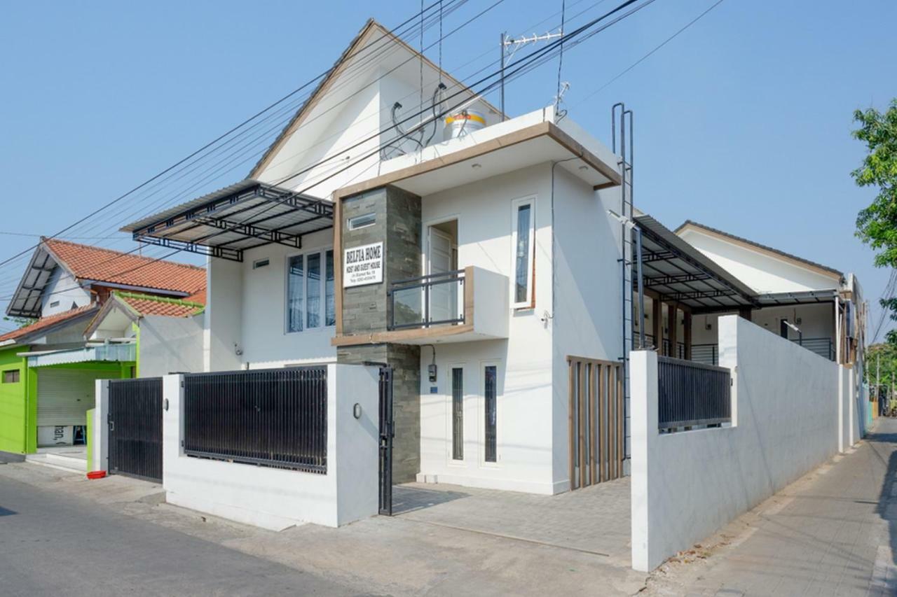 Reddoorz Plus Syariah Near Stasiun Tegal 2 Exterior photo